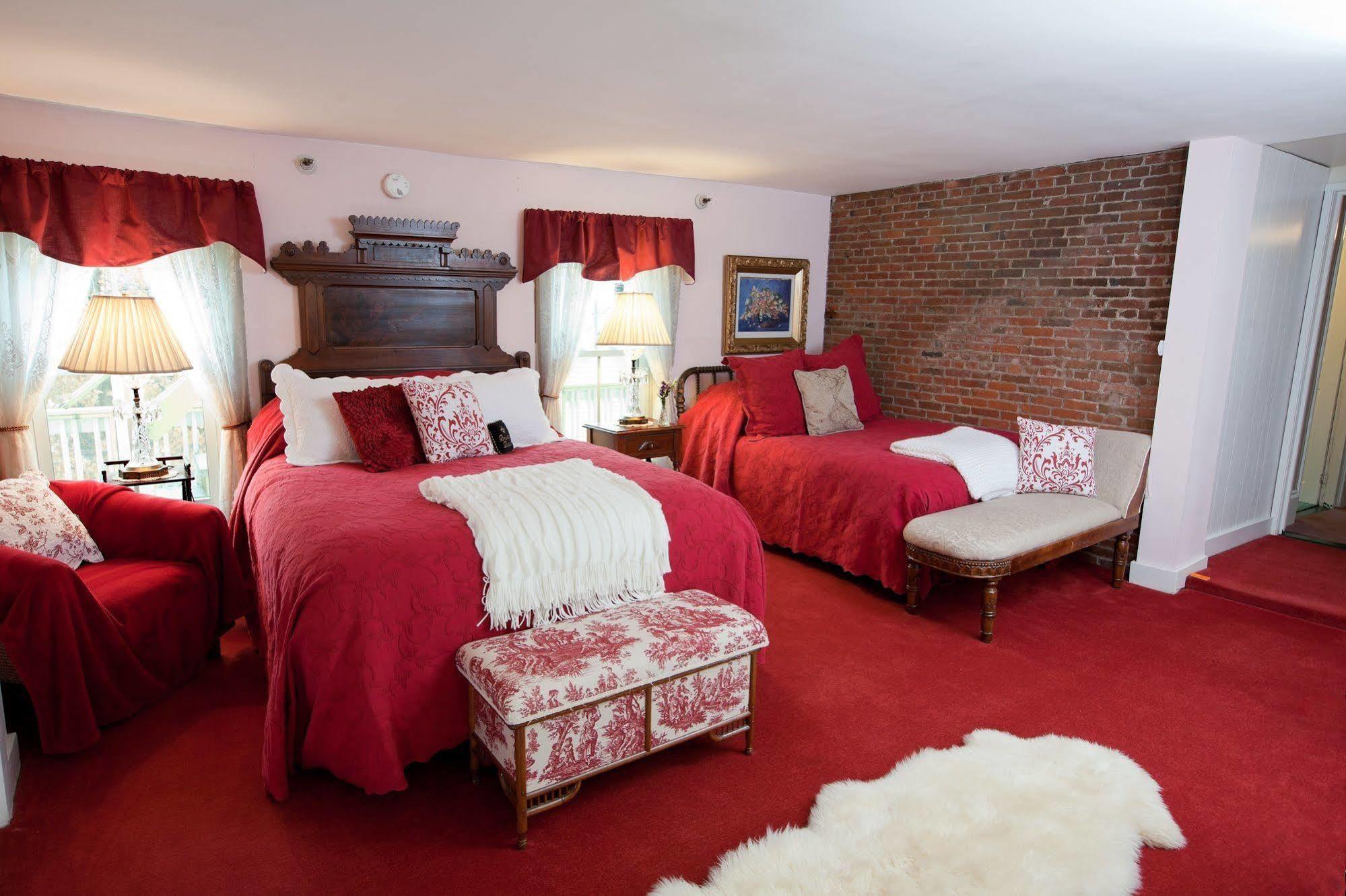 Inn Victoria Chester Exteriör bild